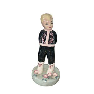 Vintage California Squire Ceramics Hand painted Figurine Signed Zaida #200